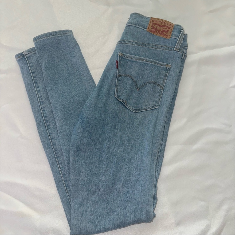 Levi's Women's Skinny Leg Jeans size 26 - Picture 1 of 8